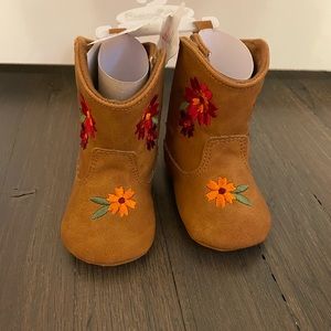 Infant cow girl booties 9-12 month